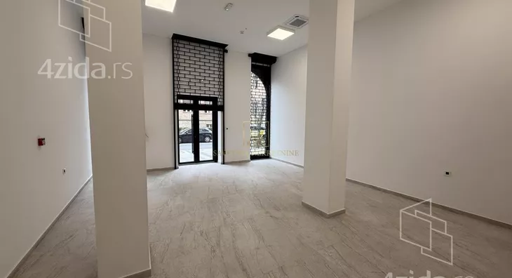 Poslovni prostor | 4zida