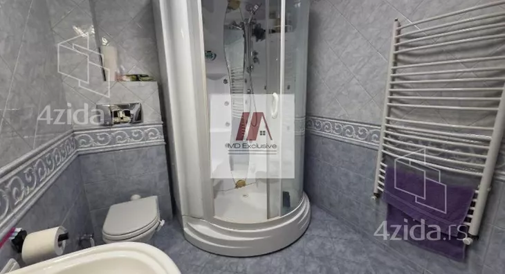 Petosoban stan | 4zida