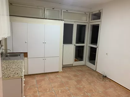 Gazimestanski Trg | 4zida.rs