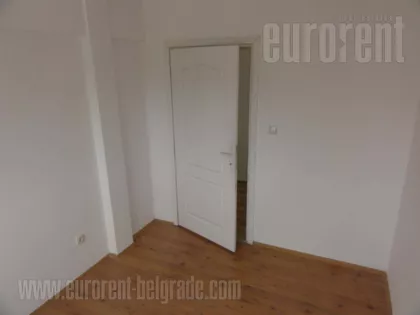 AUTOKOMANDA | 4zida.rs