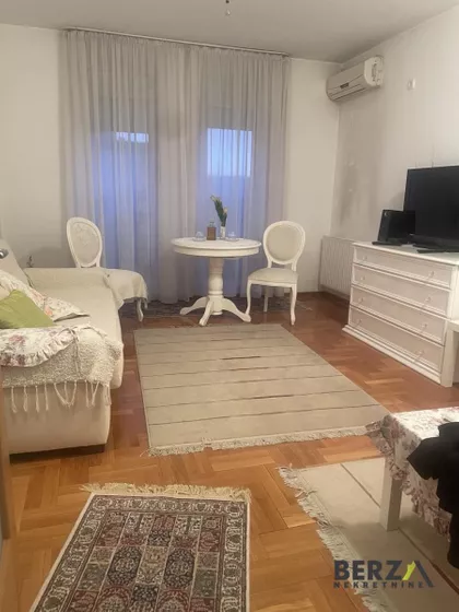 Adamovićevo Naselje | 4zida.rs