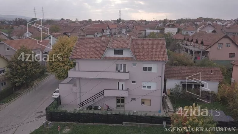 3-etažna kuća | 4zida