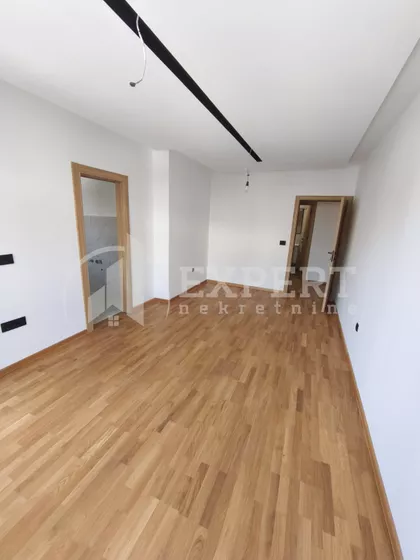 Cara Dušana | 4zida.rs