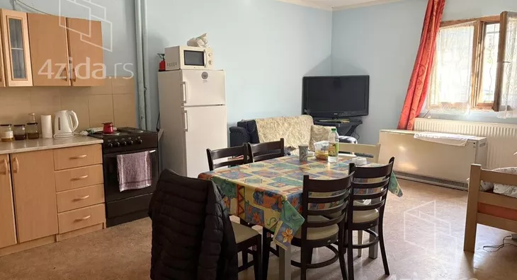 4-etažna kuća | 4zida