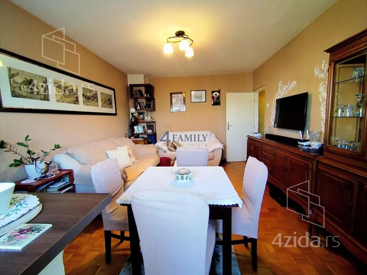 Dvoiposoban stan | 4zida