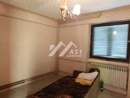 Novosadska | 4zida.rs