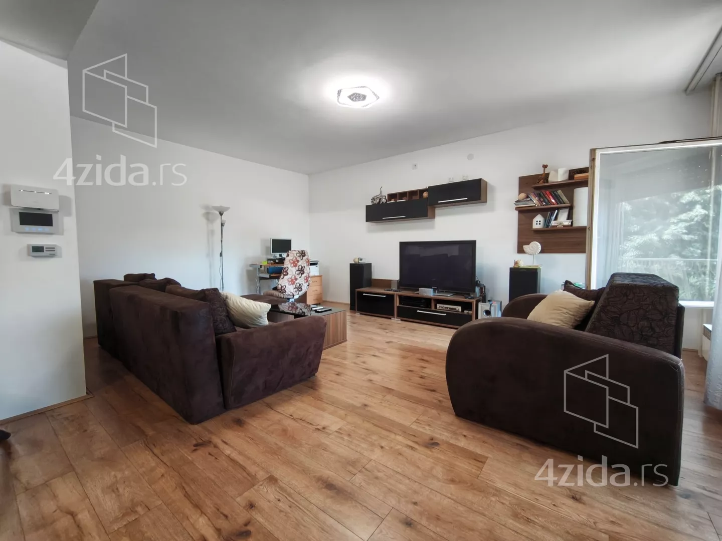3-etažna kuća | 4zida
