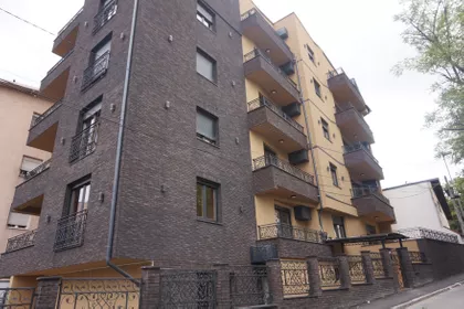Lekino Brdo | 4zida.rs