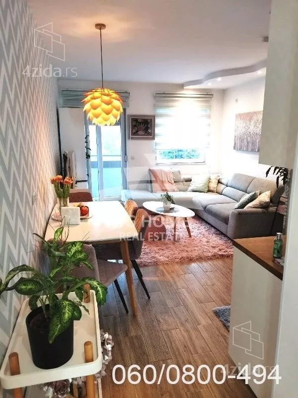 Petosoban stan | 4zida