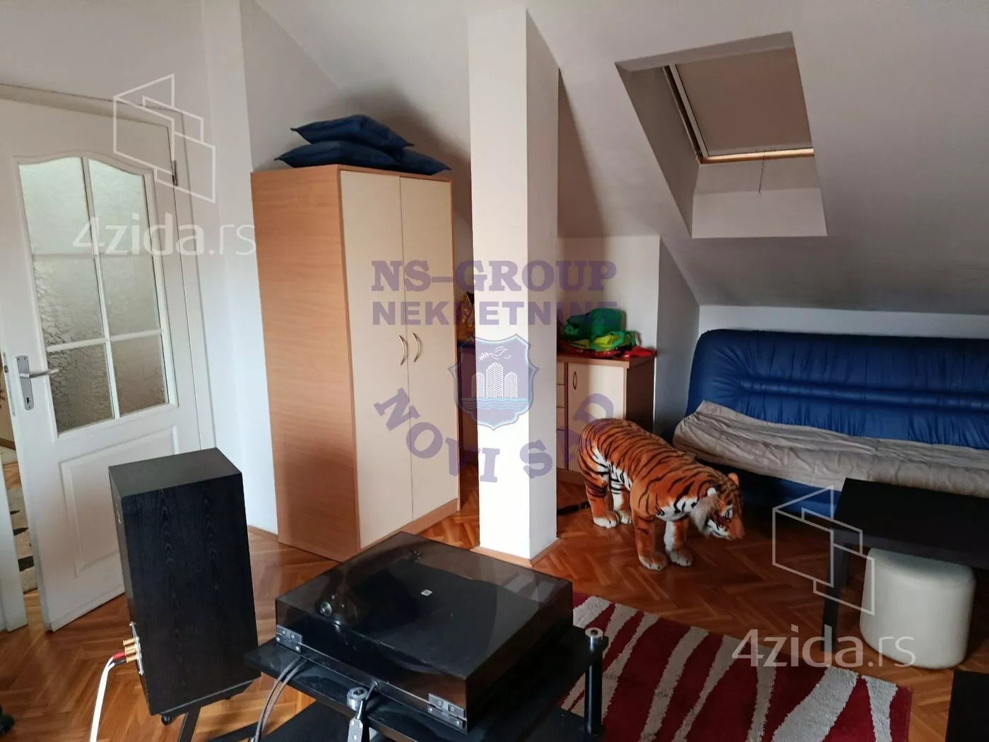 Troiposoban stan | 4zida