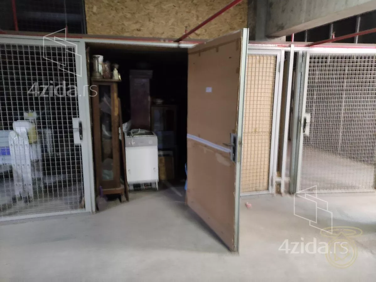 Garaža | 4zida