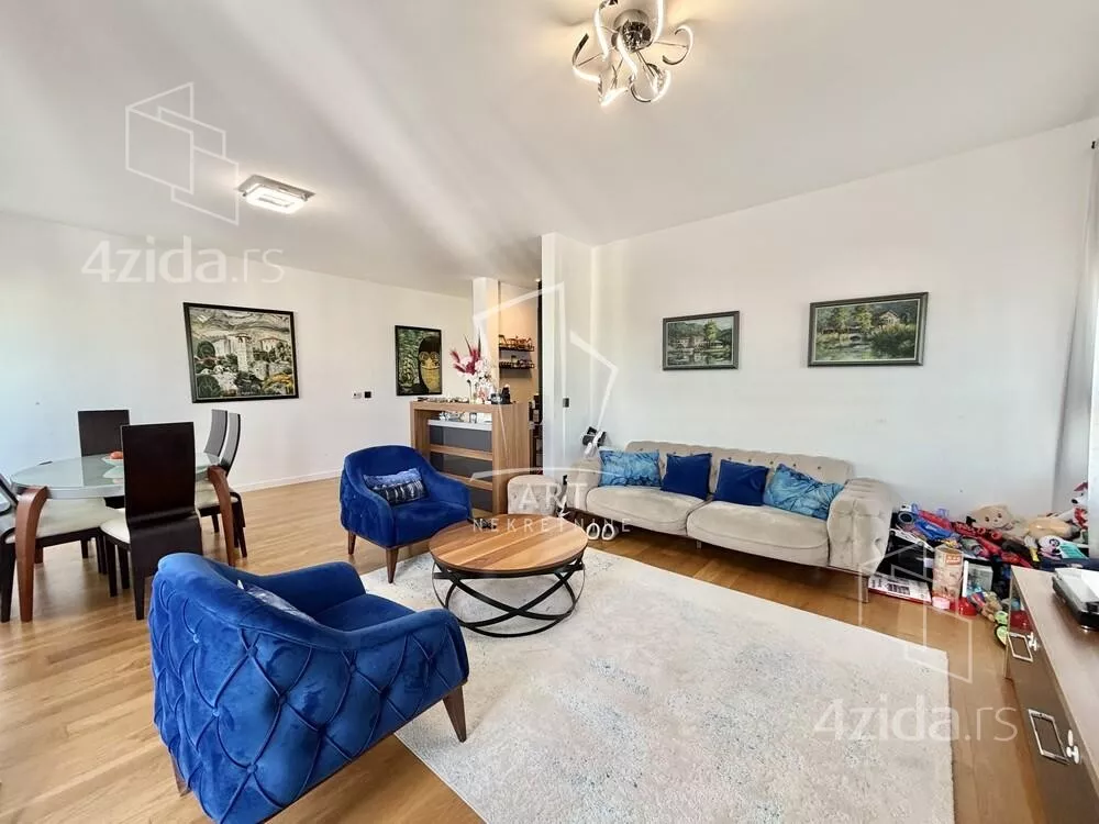 Četvorosoban stan | 4zida