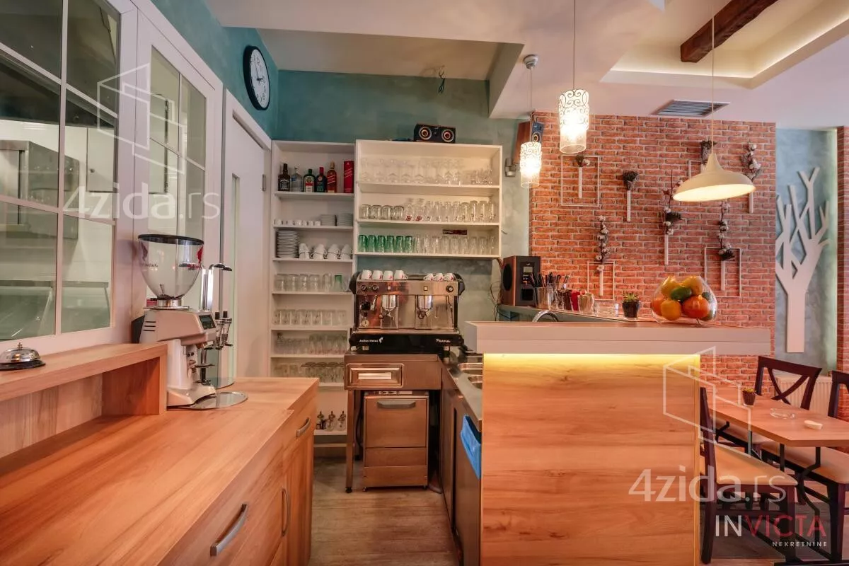 Ugostiteljski objekat | 4zida