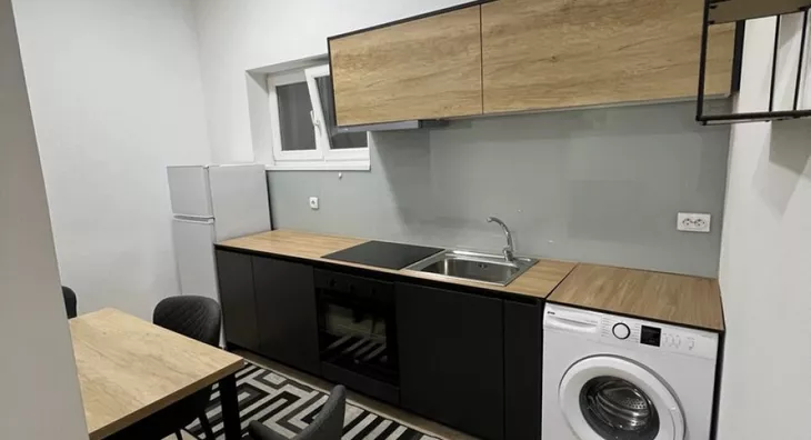 Četvoroiposoban stan | 4zida