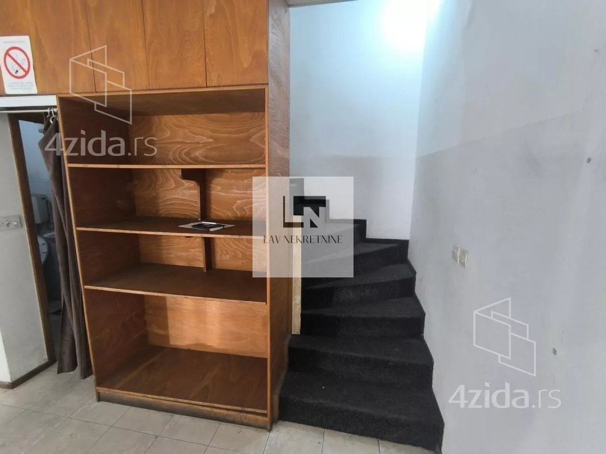 Lokal | 4zida
