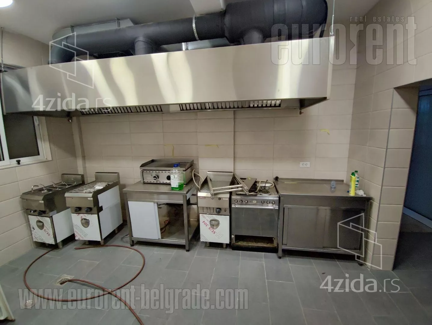 Poslovni prostor | 4zida