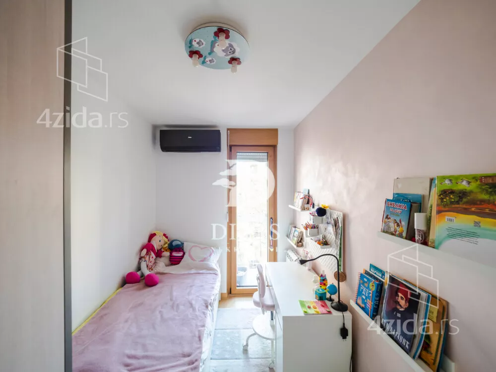 Troiposoban stan | 4zida