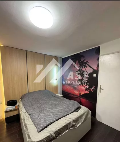 Žitni trg | 4zida.rs