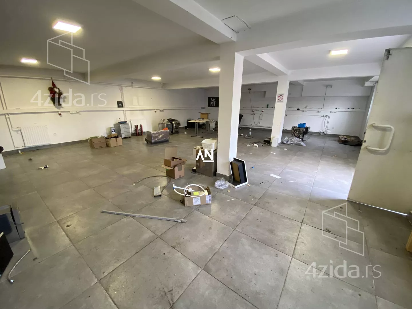 Poslovni prostor | 4zida