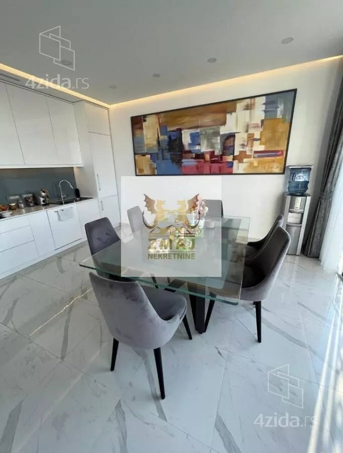 Petosoban stan | 4zida