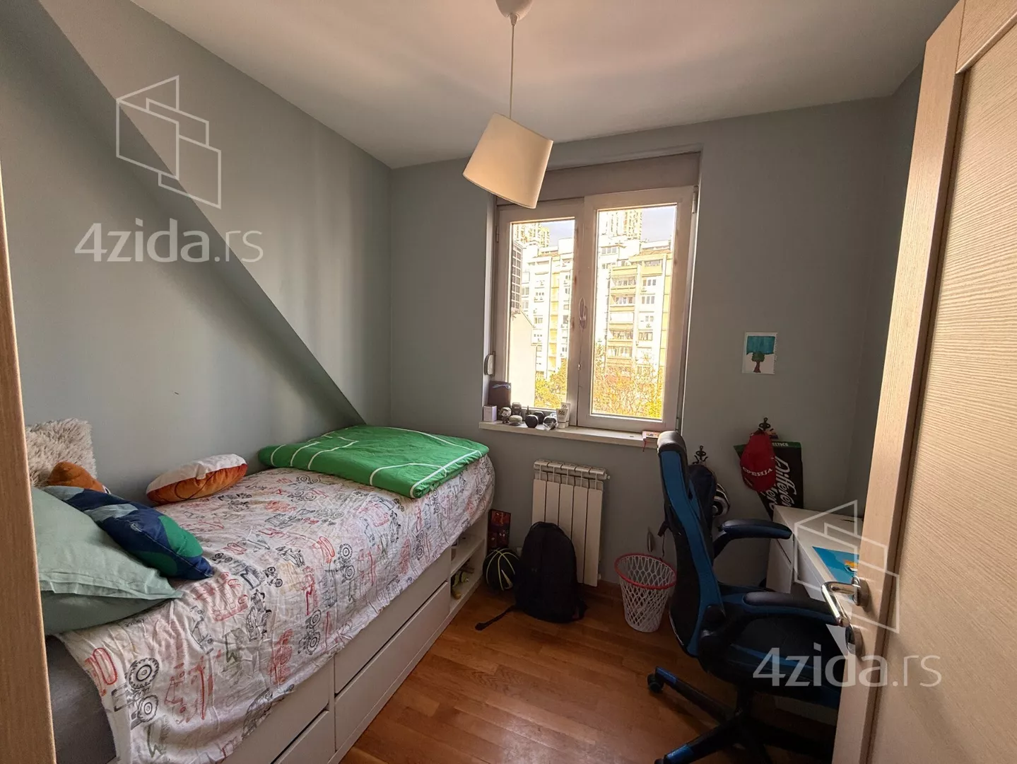 Petosoban stan | 4zida