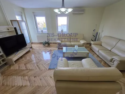 Cara Dušana | 4zida.rs