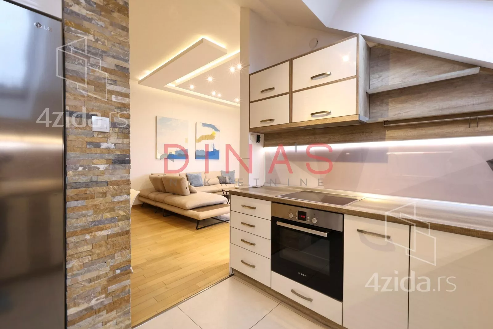 Petosoban stan | 4zida