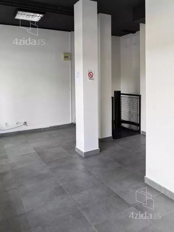 Lokal | 4zida