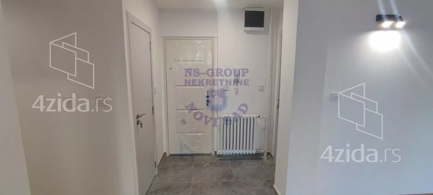Četvoroiposoban stan | 4zida
