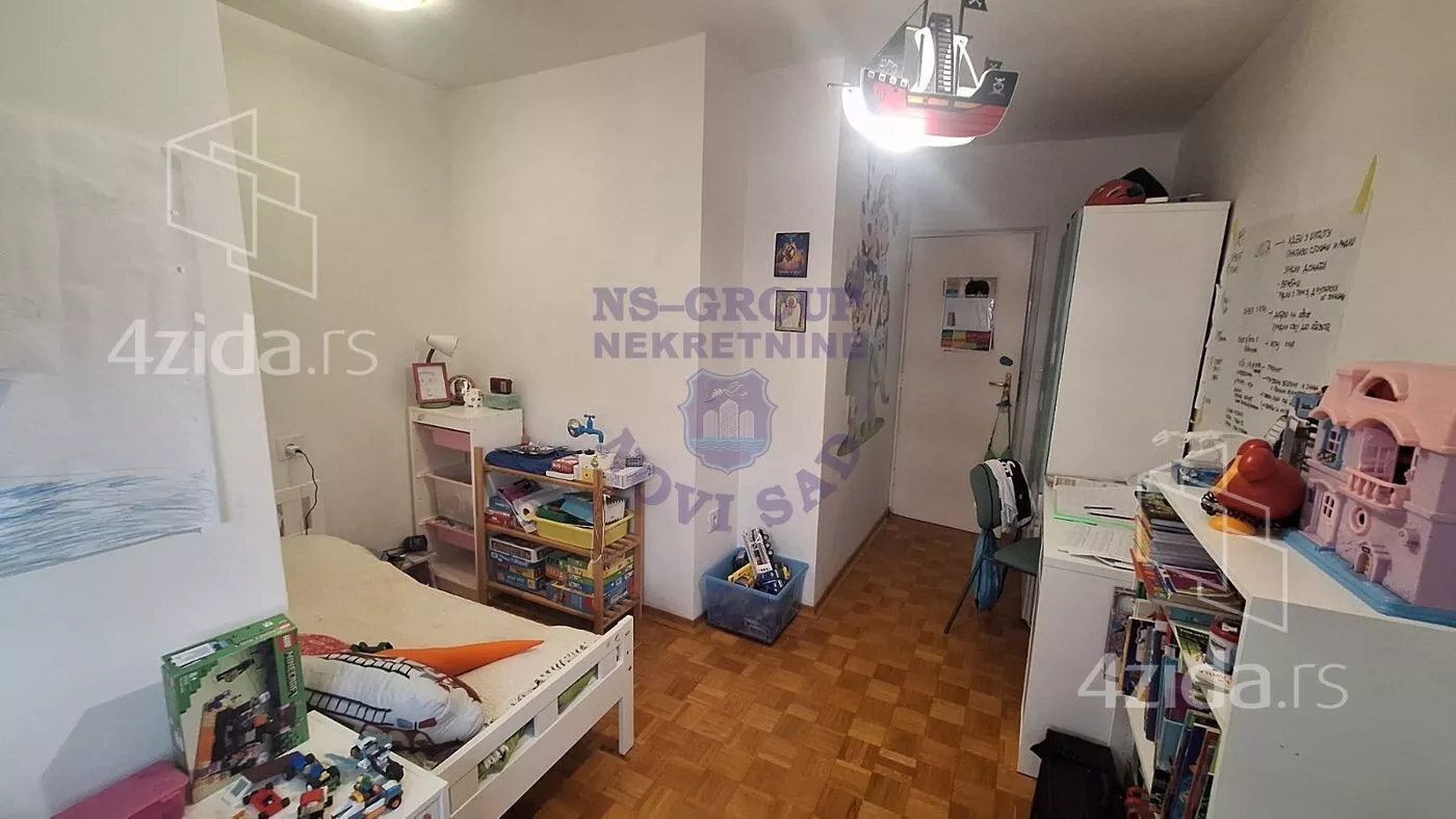 Četvorosoban stan | 4zida
