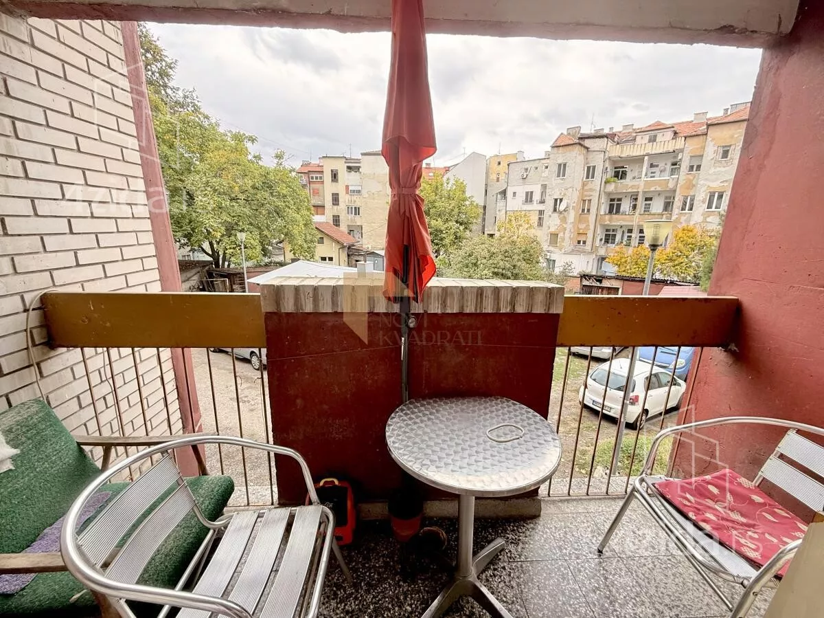 Četvoroiposoban stan | 4zida