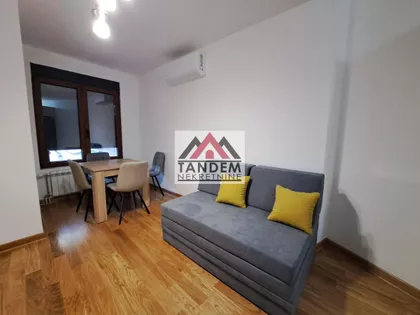 Dom Zdravlja | 4zida.rs