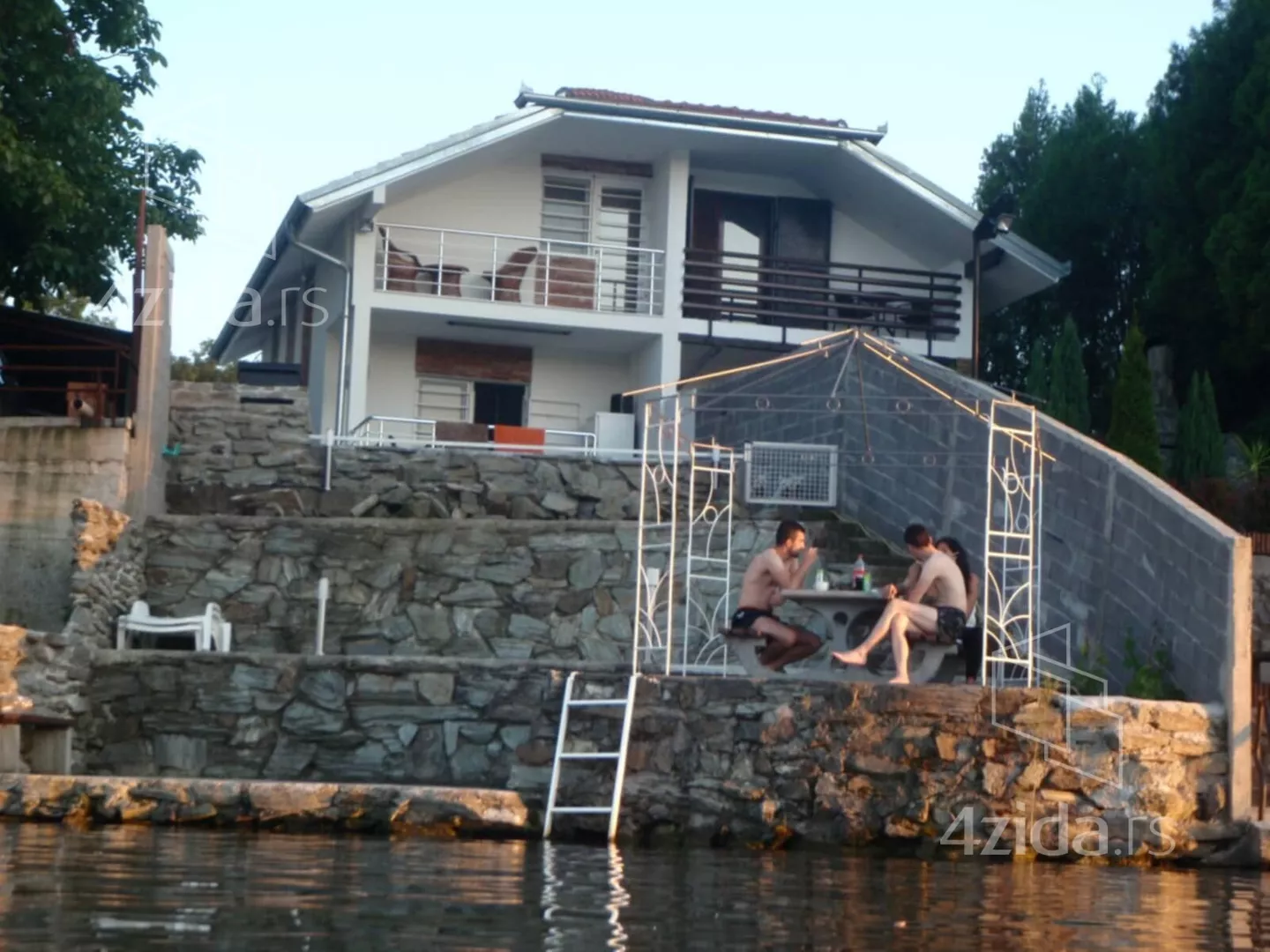 2-etažna kuća | 4zida