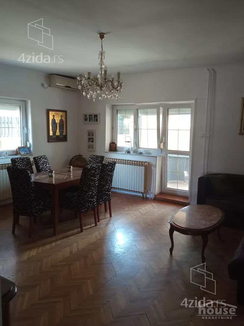 Kuća | 4zida