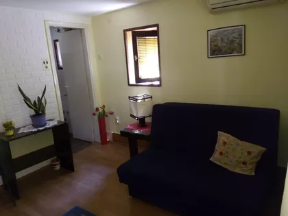 Jovanke Radaković 6 | 4zida.rs