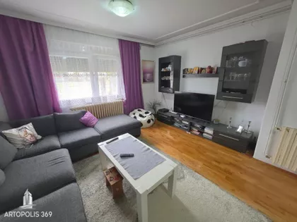 Ugrinovci | 4zida.rs