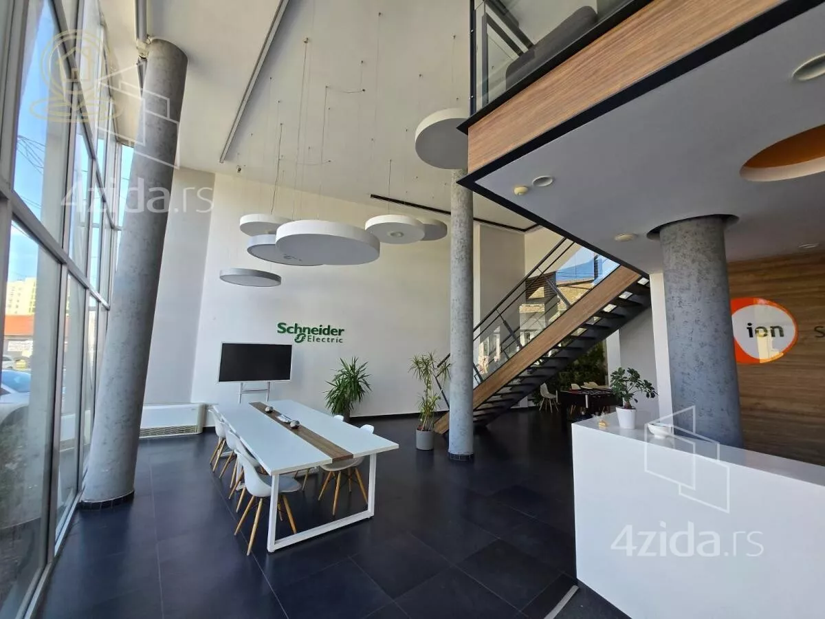 Poslovni prostor | 4zida