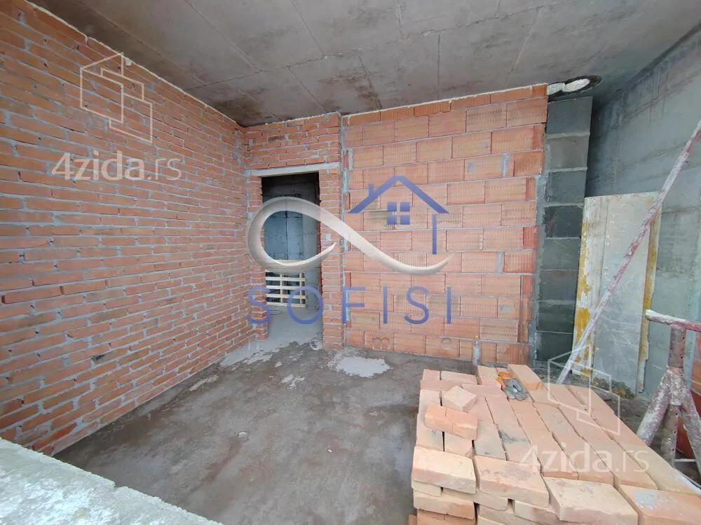 Petosoban stan | 4zida