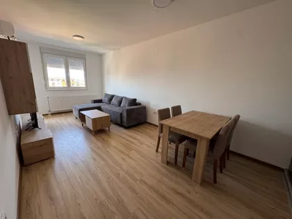 Orlovićeva 70 | 4zida.rs