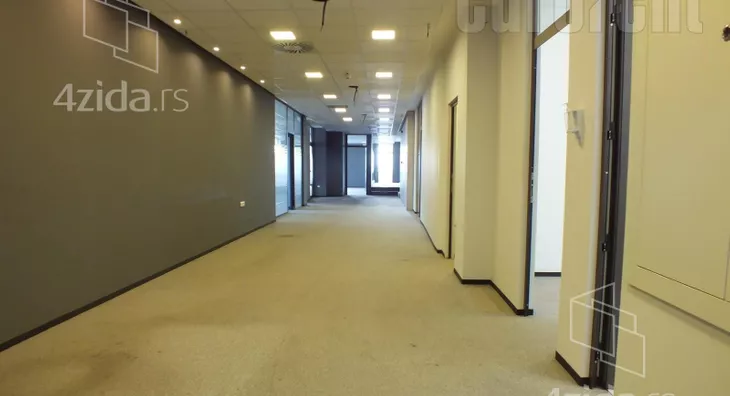 Poslovni prostor | 4zida