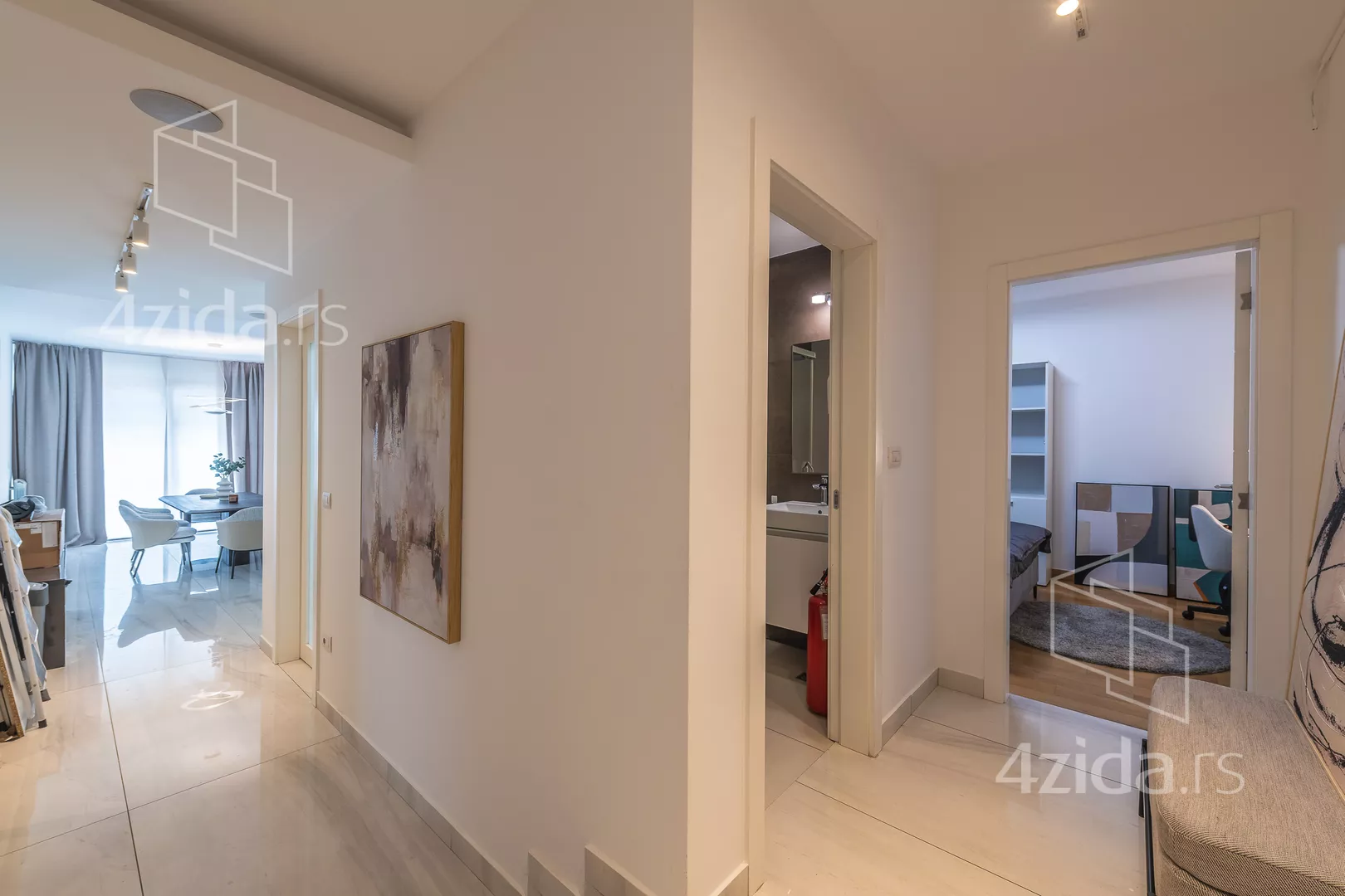 Četvorosoban stan | 4zida