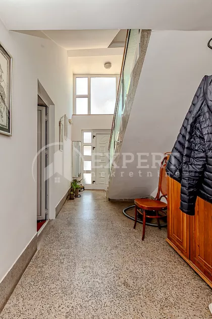 Gutenbergova | 4zida.rs