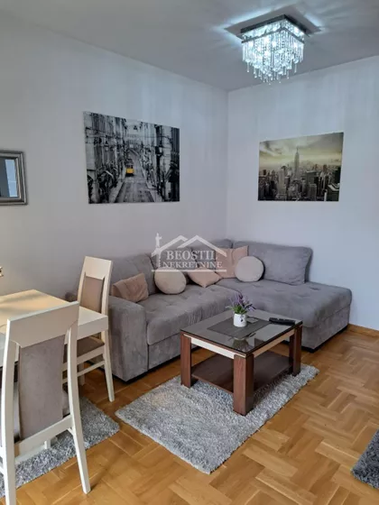 Kolašinska | 4zida.rs
