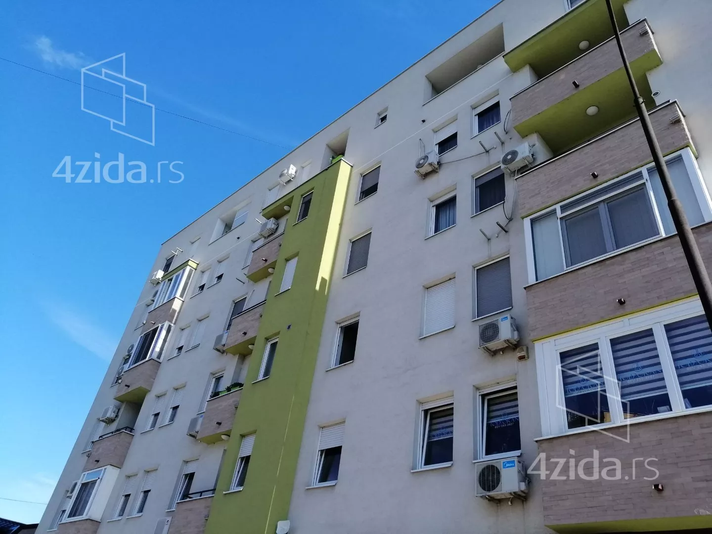 Jednoiposoban stan | 4zida
