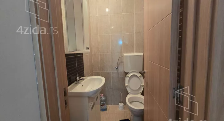 Četvoroiposoban stan | 4zida