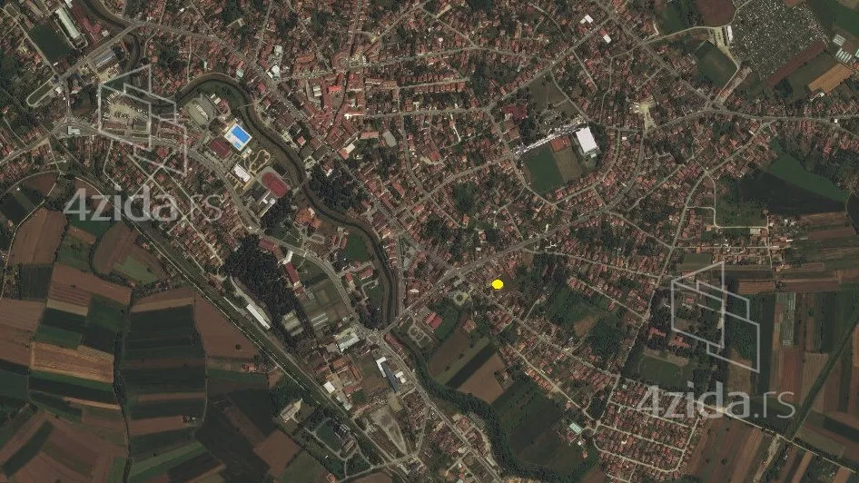 Lokal | 4zida