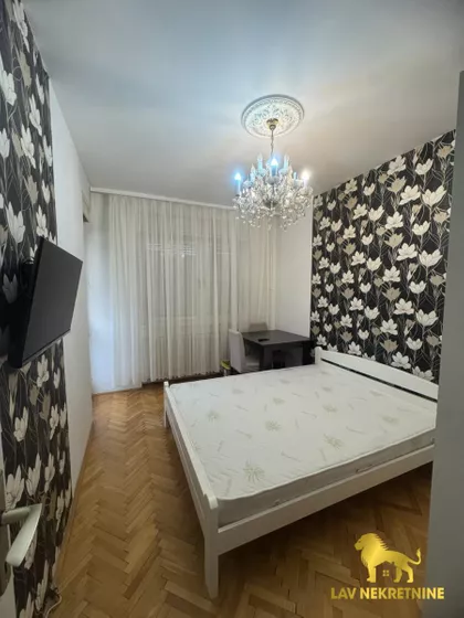 DANILA KIŠA | 4zida.rs