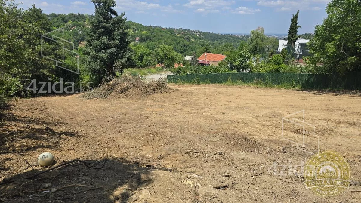 Plac | 4zida