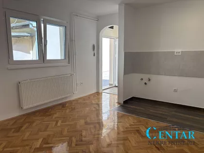 Trg Mladenaca | 4zida.rs