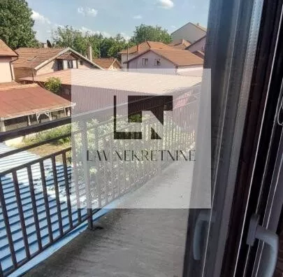 Šestosoban stan | 4zida